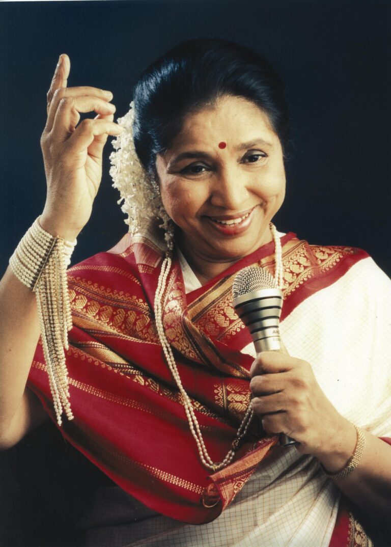 "Asha Bhosle portrait legendary Indian singer"